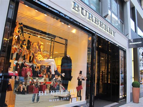 winter guthaben burberry outlet hamburg|Neuer Wall 36 Hamburg .